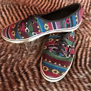 Vans • Tribal print